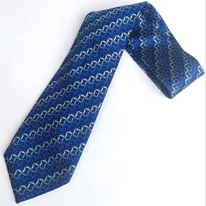 A Very Sharp Looking Blue Patterned Tie Size (OS)